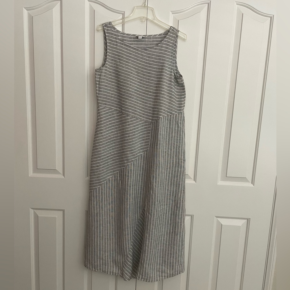 J. Jill 100% Linen Asymmetric Grey White striped Maxi Dress pockets PM EUC - Picture 5 of 16